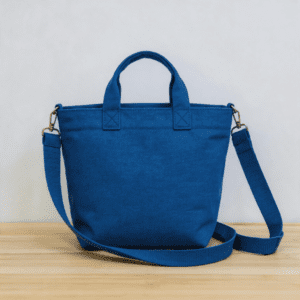帆布・キャンバストートバッグのオリジナル制作・OEM（受託製造）ならお任せください。販促ノベルティのロゴ名入れから完全特注まで小ロット生産に柔軟対応。世界の製造拠点・中国東莞の提携工場からDDP（関税・送料込）で日本全国へ直送。隠れ費用ゼロ、完全日本語対応で無料お見積り！