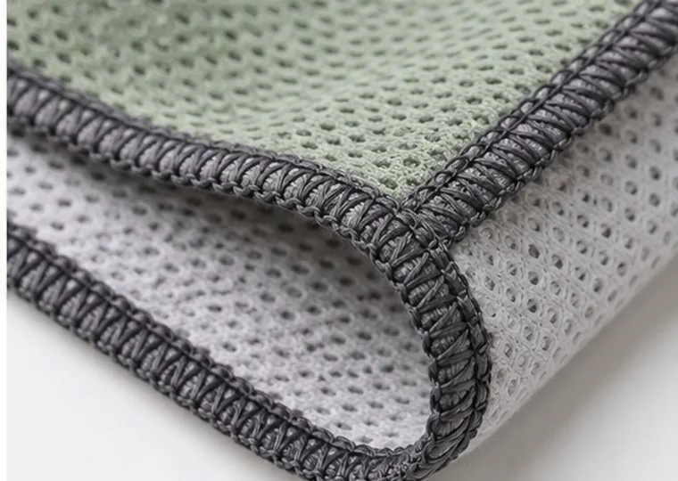 Flat Overlock Edge