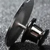 Flat clutch attachment for custom zinc alloy pin badges