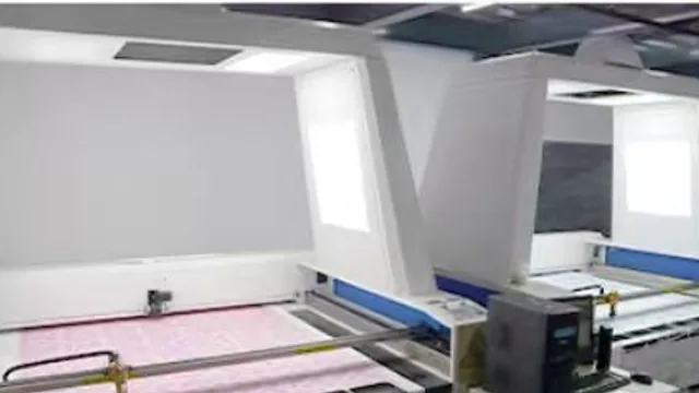 レーザーカットの設備または作業風景